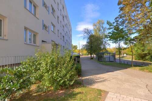 Foto - Wohnung zum Mieten in Halle 385,00 € 61.21 m²
