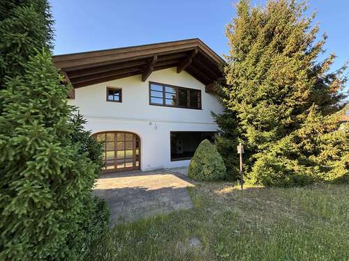 Foto - Haus zum Kaufen in Surberg 1.395.000,00 € 258.33 m²