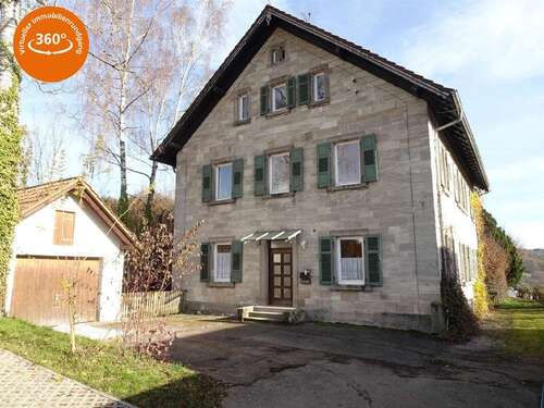 Foto - Haus zum Kaufen in Uhingen 299.000,00 € 175.18 m²