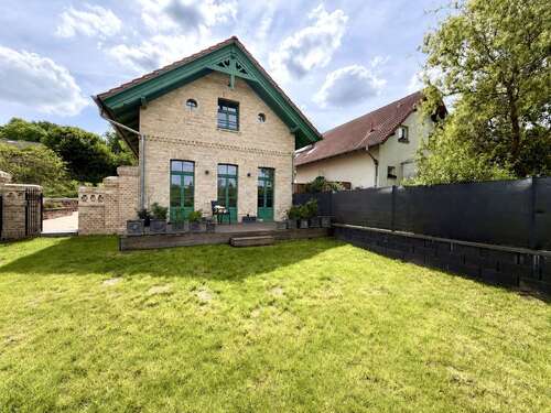 Foto - Haus zum Mieten in Salzatal 1.650,00 € 156.2 m²
