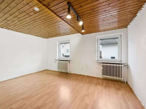 Foto - Haus zum Kaufen in Köngen 499.000,00 € 202 m²