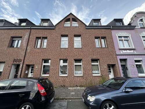 Foto - Haus zum Kaufen in Oberhausen 249.000,00 € 224 m²
