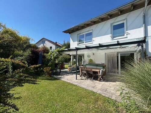 Foto - Haus zum Mieten in Tiefenbach- Ortsteil Ast 2.590,00 € 241 m²