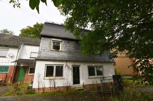 Foto - Haus zum Kaufen in Sohrschied 65.280,00 € 187 m²