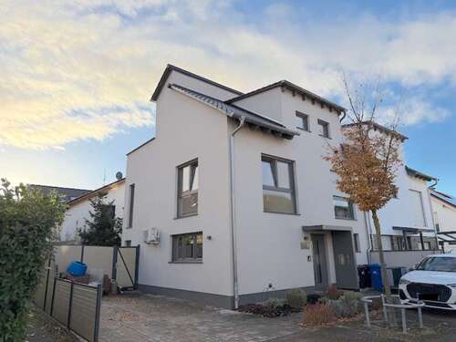 Foto - Haus zum Kaufen in Büttelborn 849.000,00 € 163 m²