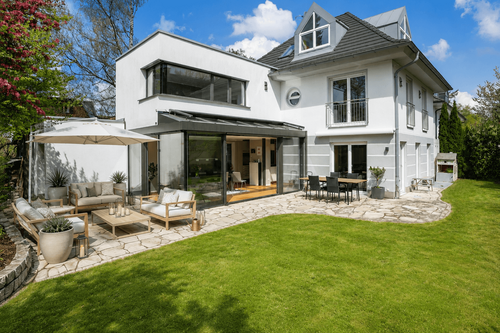 Foto - Haus zum Kaufen in München 2.980.000,00 € 219 m²
