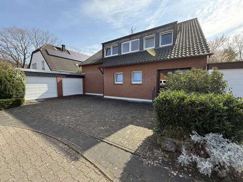 Foto - Haus zum Kaufen in Köln 1.390.000,00 € 295.54 m²