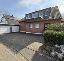 Haus zum Kaufen in Köln 1.390.000,00 € 295.54 m²