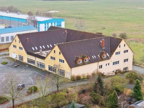 Foto - Spezialgewerbe in RöbelMüritz 1.950.000,00 € 4400 m²