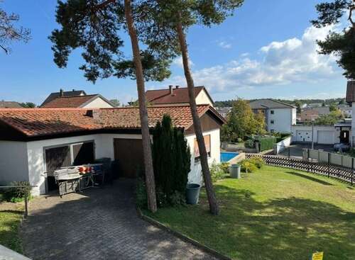 Foto - Haus zum Kaufen in Burglengenfeld 350.000,00 € 165 m²