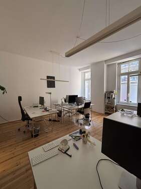 Foto - Büro in Berlin 1.526,58 € 84.81 m²
