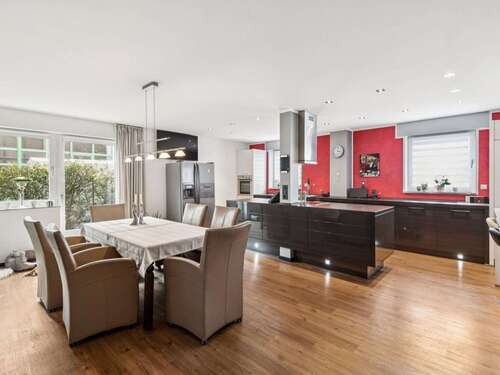 Foto - Haus zum Kaufen in Tönisvorst 899.000,00 € 195 m²
