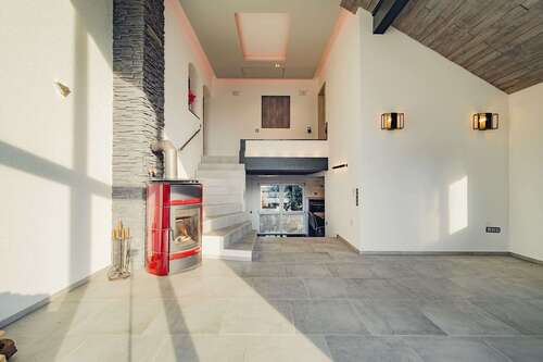 Foto - Haus zum Kaufen in Breisach am Rhein 1.050.000,00 € 183.24 m²