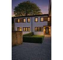 Haus zum Kaufen in Düsseldorf 1.100.000,00 € 145.85 m²