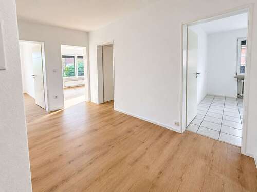 Foto - Wohnung zum Mieten in Springe 990,00 € 106.43 m²