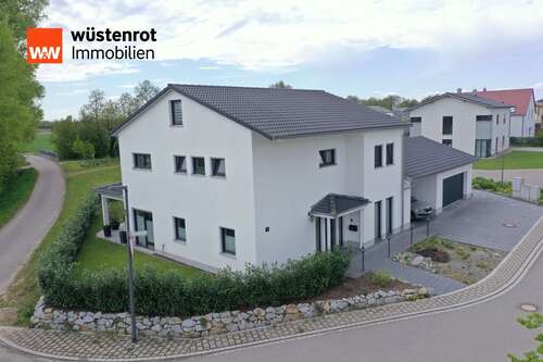 Foto - Haus zum Kaufen in Kirchroth 679.000,00 € 170 m²