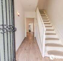 Haus zum Kaufen in Essen 325.000,00 € 121.41 m²