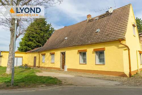 Foto - Haus zum Kaufen in Güsten 68.000,00 € 128.53 m²