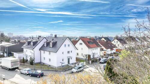 Foto - Haus zum Kaufen in München Feldmoching 1.350.000,00 € 175 m²