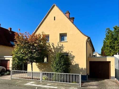 Foto - Haus zum Kaufen in Bobenheim-Roxheim 465.000,00 € 144 m²