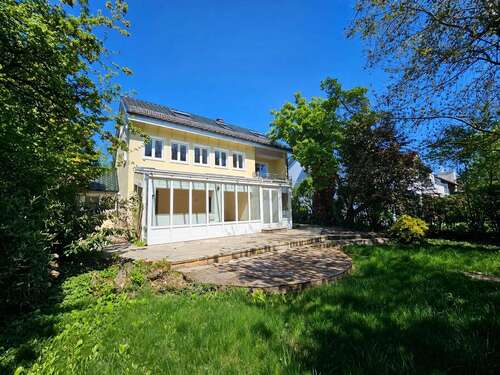 Foto - Haus zum Kaufen in Stuttgart Riedenberg 1.650.000,00 € 210.84 m²