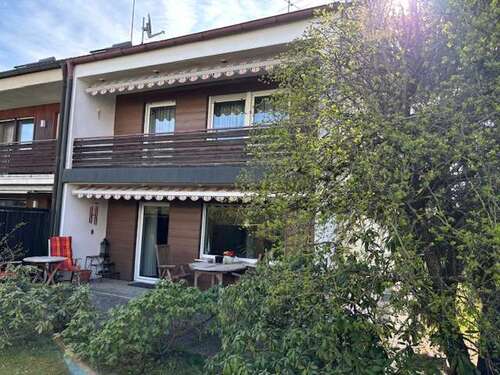 Foto - Haus zum Kaufen in Heroldsberg 475.000,00 € 122 m²