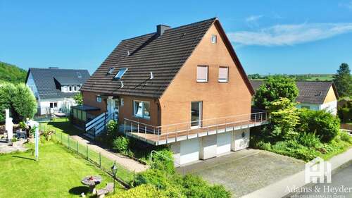 Foto - Haus zum Kaufen in Grebenstein 299.000,00 € 225 m²