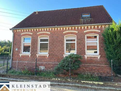 Foto - Haus zum Kaufen in Sandau (Elbe) 149.000,00 € 122 m²