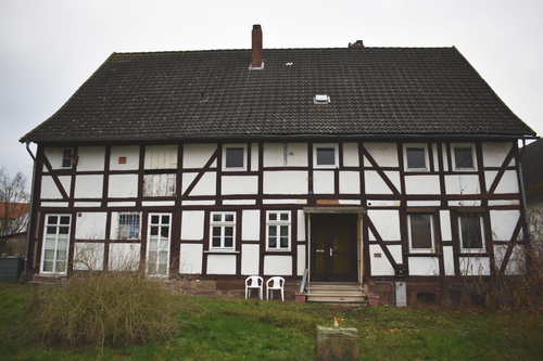 Foto - Haus zum Kaufen in Dassel 159.000,00 € 250 m²