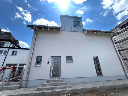 Foto - Haus zum Mieten in Hochspeyer 1.650,00 € 145 m²