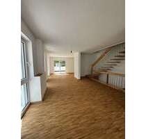 Haus zum Mieten in Würzburg 2.330,00 € 172.6 m²