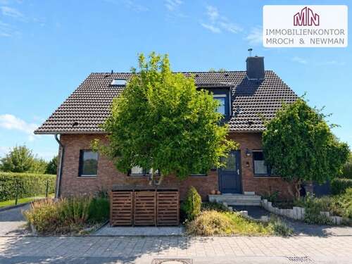 Foto - Haus zum Kaufen in Niederkassel-Mondorf 745.000,00 € 200 m²