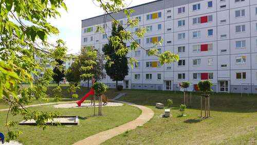 Foto - Wohnung zum Mieten in Borna 336,00 € 67.27 m²