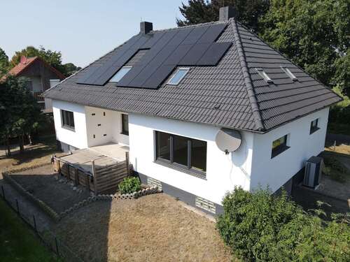 Foto - Haus zum Kaufen in Uetze 398.000,00 € 200 m²