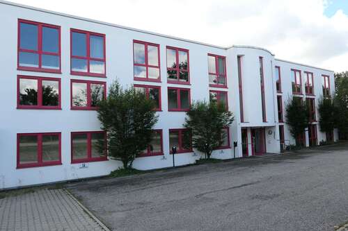 Foto - Halle in Jettingen Unterjettingen 2.690.000,00 € 4123 m²