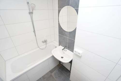Foto - Wohnung zum Mieten in Chemnitz 265,30 € 45.35 m²
