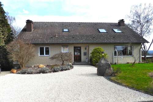 Foto - Haus zum Kaufen in Breitscheid 560.000,00 € 350 m²