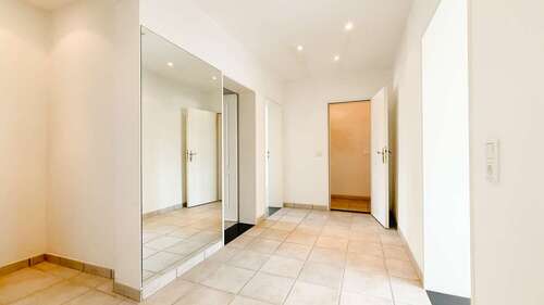 Foto - Wohnung zum Mieten in Düsseldorf 1.310,99 € 78.04 m²