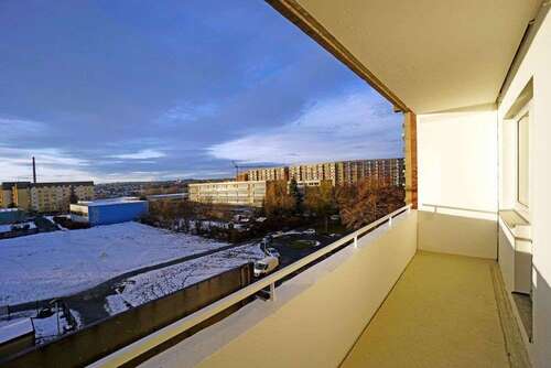 Foto - Wohnung zum Mieten in Plauen 436,99 € 90.1 m²