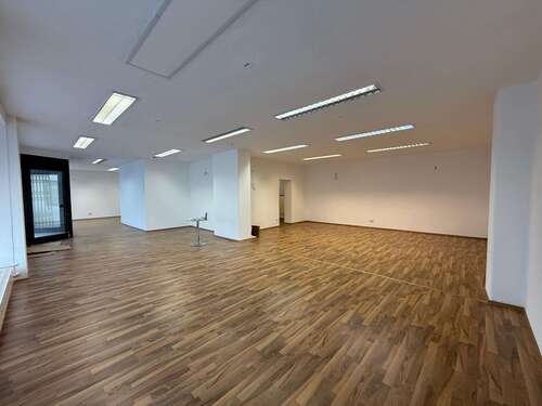 Foto - Einzelhandel in Augsburg 3.500,00 € 98.06 m²