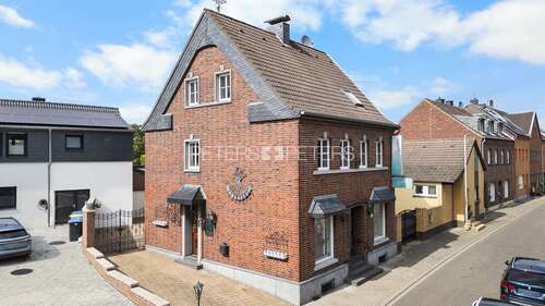 Foto - Haus zum Kaufen in Linnich 399.000,00 € 194.65 m²