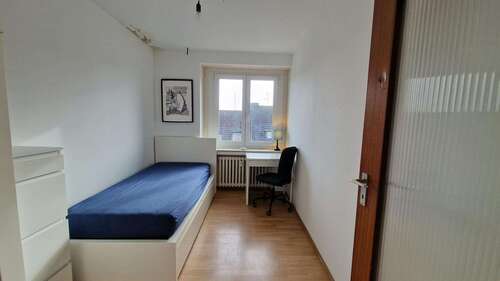 Foto - WG-Zimmer in Düsseldorf 700,00 € 16 m²