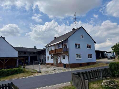 Foto - Haus zum Kaufen in Sugenheim 150.000,00 € 216 m²