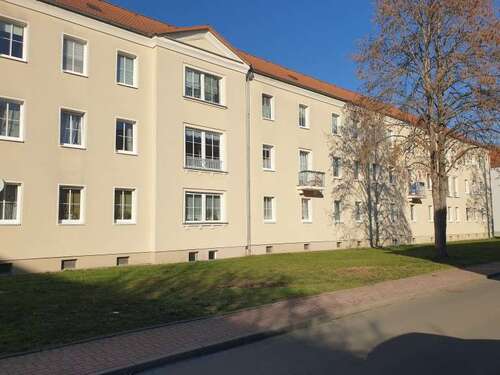 Foto - Wohnung zum Mieten in Braunsbedra 403,00 € 66.93 m²