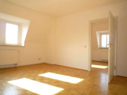 Foto - Wohnung zum Mieten in Dresden 500,00 € 65.1 m²