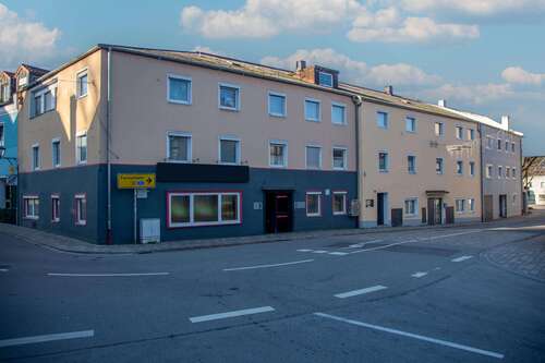 Foto - Haus zum Kaufen in Landau 650.000,00 € 896 m²