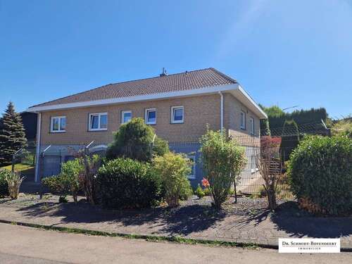 Foto - Haus zum Kaufen in Altenkirchen 380.000,00 € 200 m²