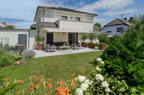 Foto - Haus zum Kaufen in Usingen 1.249.000,00 € 216 m²