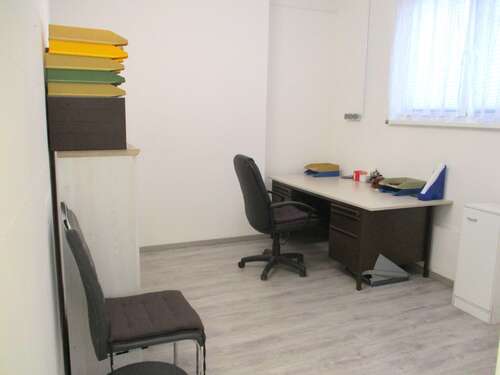 Foto - Büro in Süßen 950,00 € 136 m² - 950,00 EUR Kaltmiete, ca.  136,00 m²