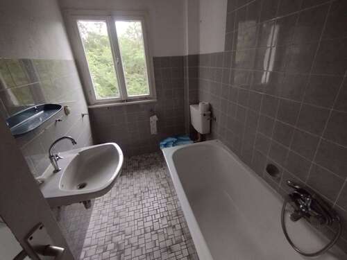 Foto - Wohnung zum Mieten in Remscheid 400,00 € 50 m²
